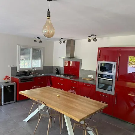 Maison *