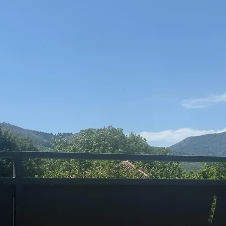 Maison *